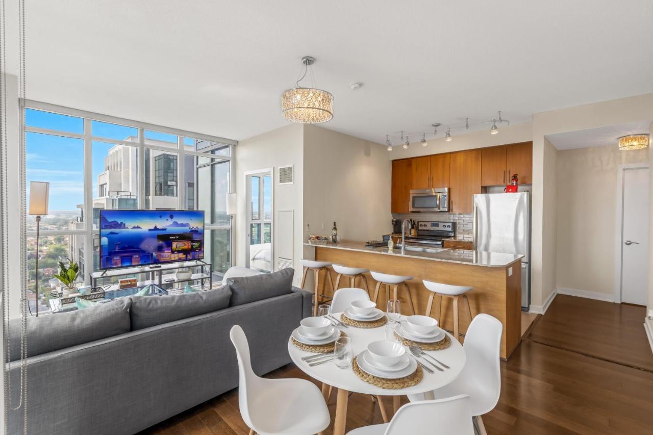 Ultra Luxurious 2.5 Bedroom 2 Full Bathroom 1 Parking Condo Near Sq1 Striking Views Mississauga Zewnętrze zdjęcie