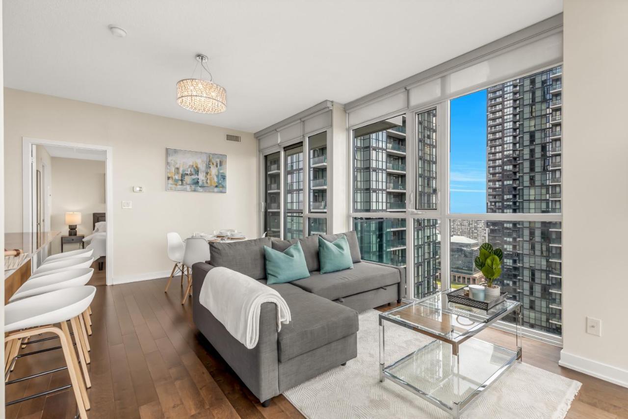Ultra Luxurious 2.5 Bedroom 2 Full Bathroom 1 Parking Condo Near Sq1 Striking Views Mississauga Zewnętrze zdjęcie